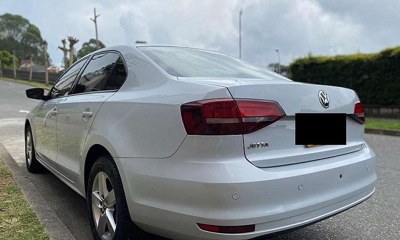 Vendo Volkswagen Jet...