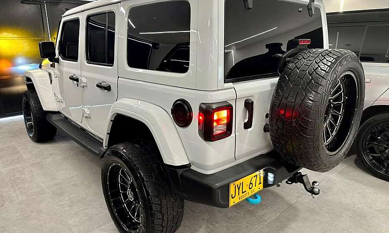 Jeep Wrangler Hibrid...