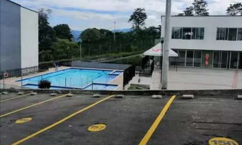 Arriendo Casa Duplex...