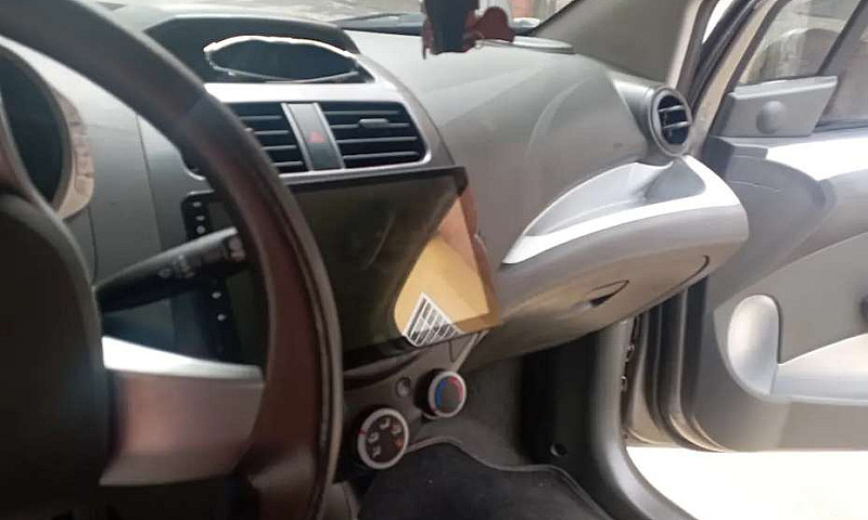Spark Gt Modelo 2014...