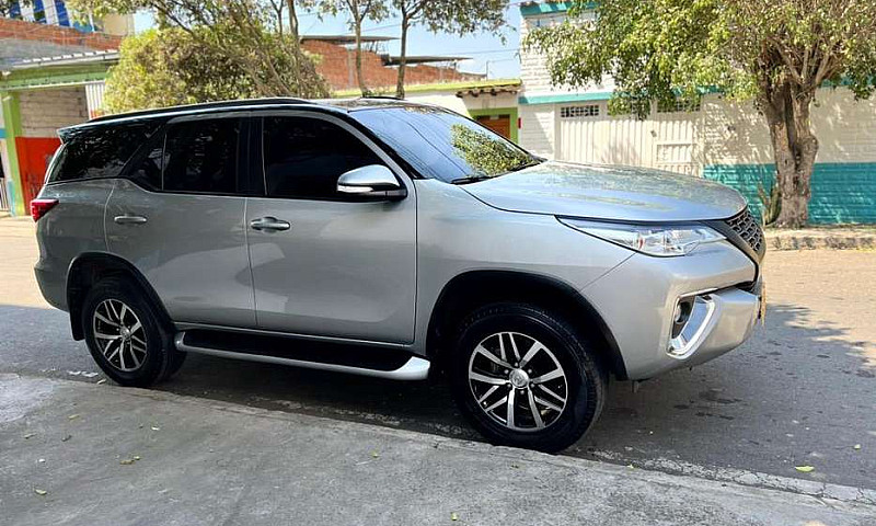 Se Vende Fortuner 20...