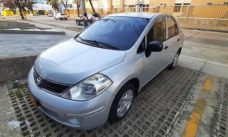 Se Vende Nissan Tida...