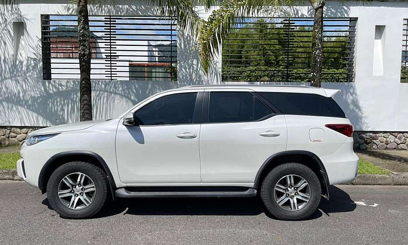 Fortuner Diesel 4X2 ...