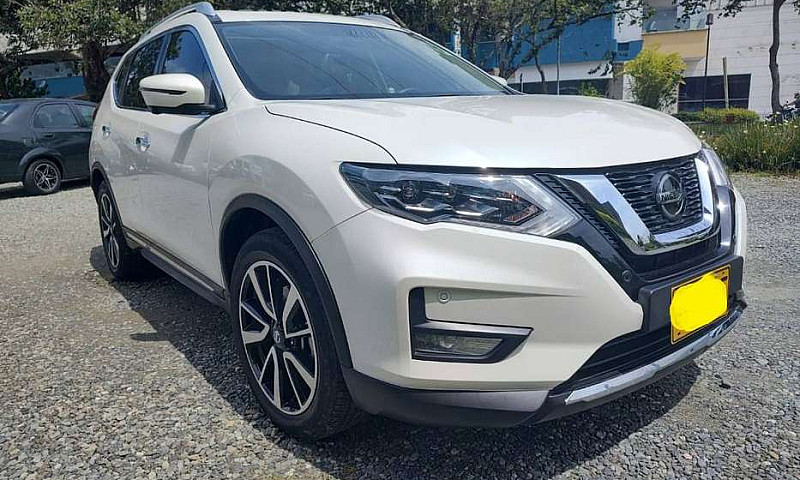 Nissan X-Trail Exclu...