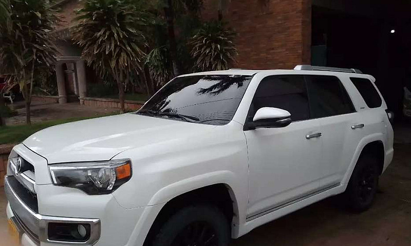 Toyota 4 Runner 2015...