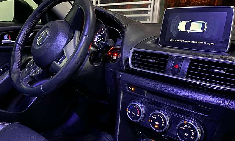 Mazda 3 Touring Auto...