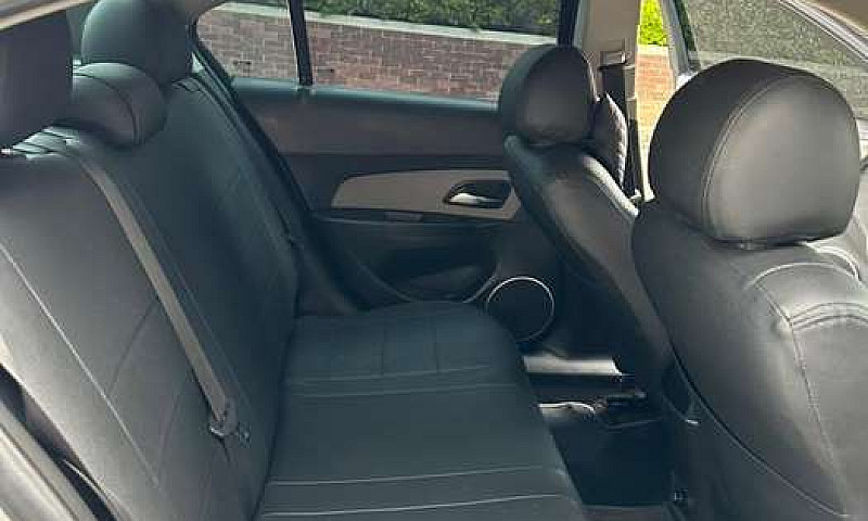 Vendo Chevrolet Cruz...