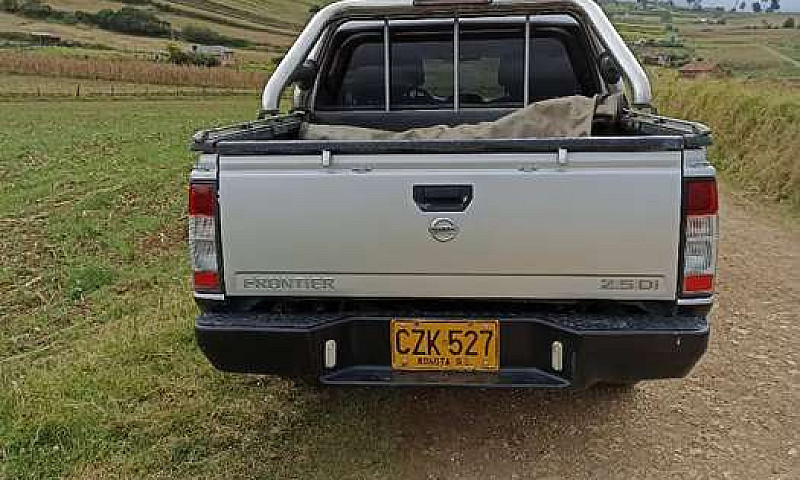 Nissan Frontier Td 4...