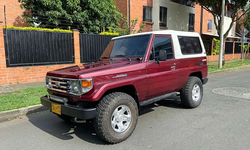 Toyota Macho 4.0Cc M...