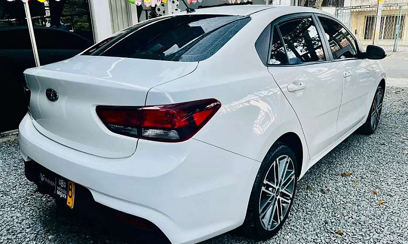 Kia Río Vibran 1.4...