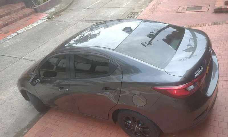 Relindo Mazda 2; Mod...