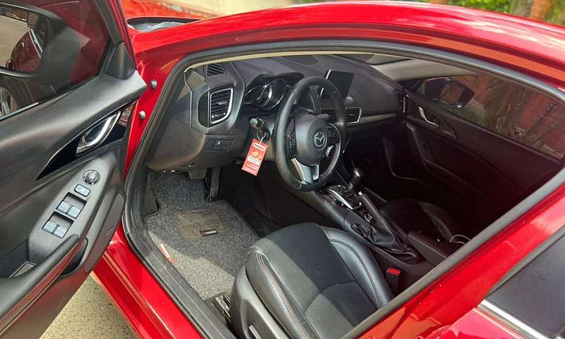 Mazda 3 Grand Tourin...