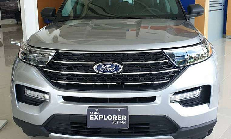 Ford Explorer  Xlt 4...