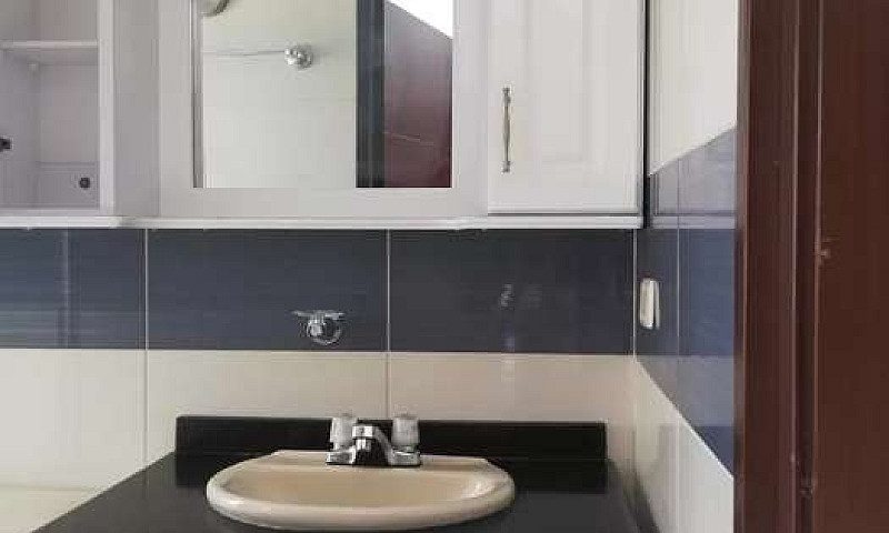 Arriendo Casa En Con...