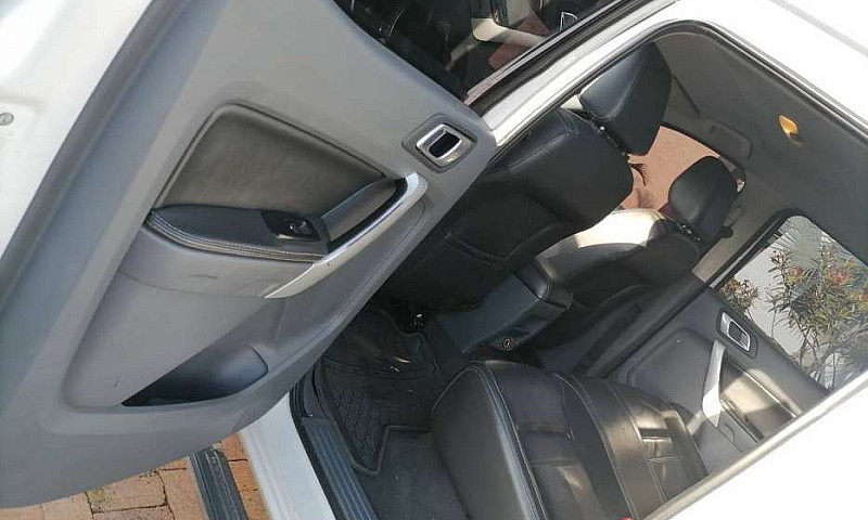 Hermosa Camioneta, D...