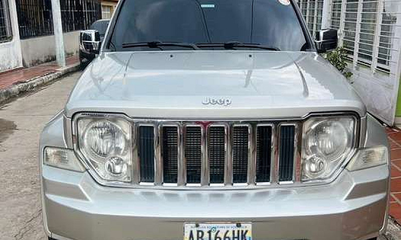 Vendo Jeep Cherokee ...