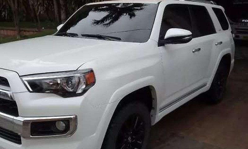 Toyota 4 Runner 2015...