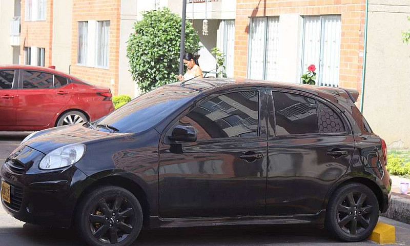 Nissan March Modelo ...