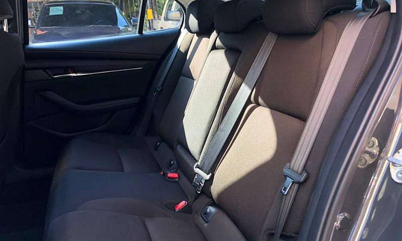 Mazda 3 - Modelo 202...