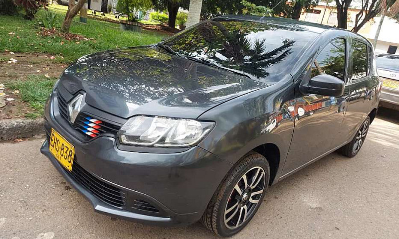 Vendo Sandero 2018...