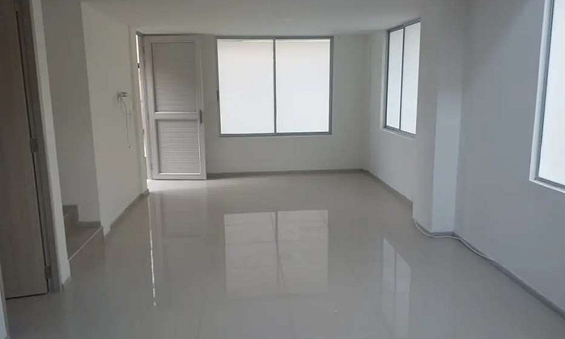 Casa Duplex Monserra...