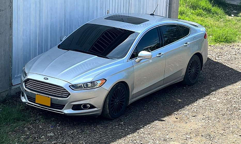 Vendo Ford Fusion...