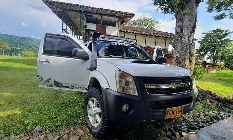 Hermosa Dmax Versión...