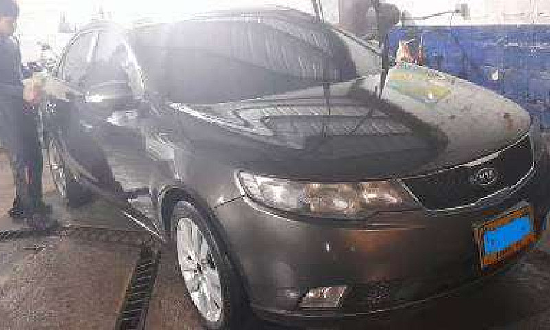 Kia Cerato Forte 201...