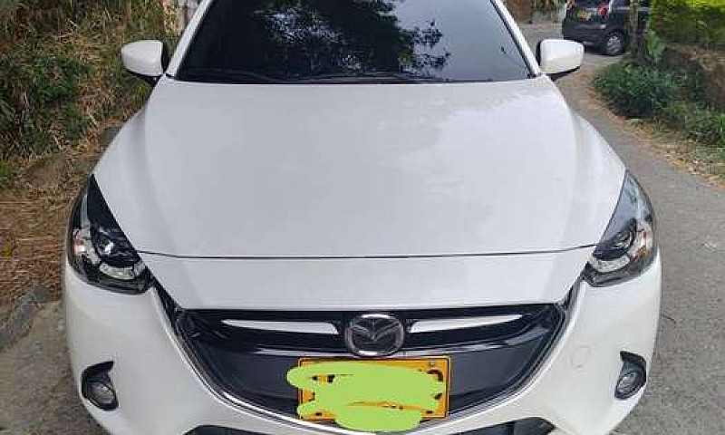 Se Vende Mazda 2 Gra...