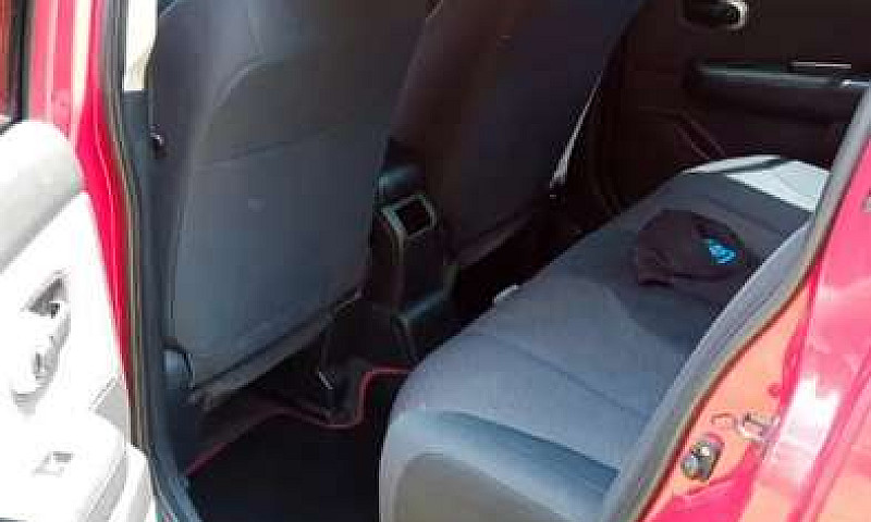 Nissan Tiida 2008...