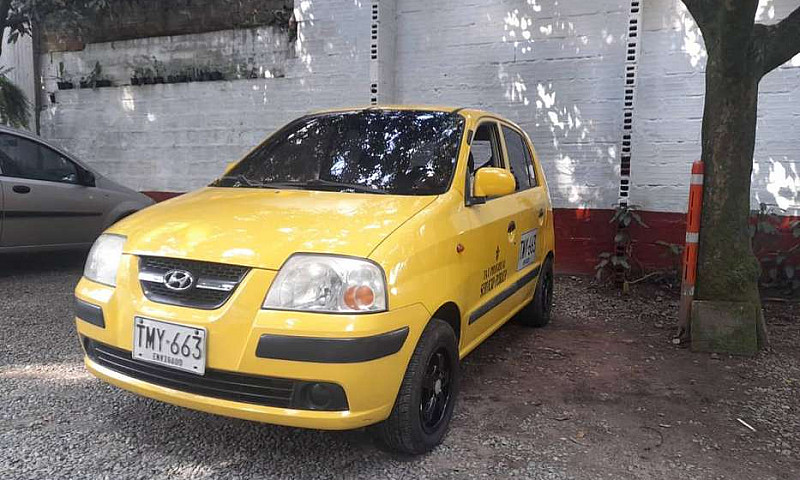 Hermoso Taxi Atos Mo...