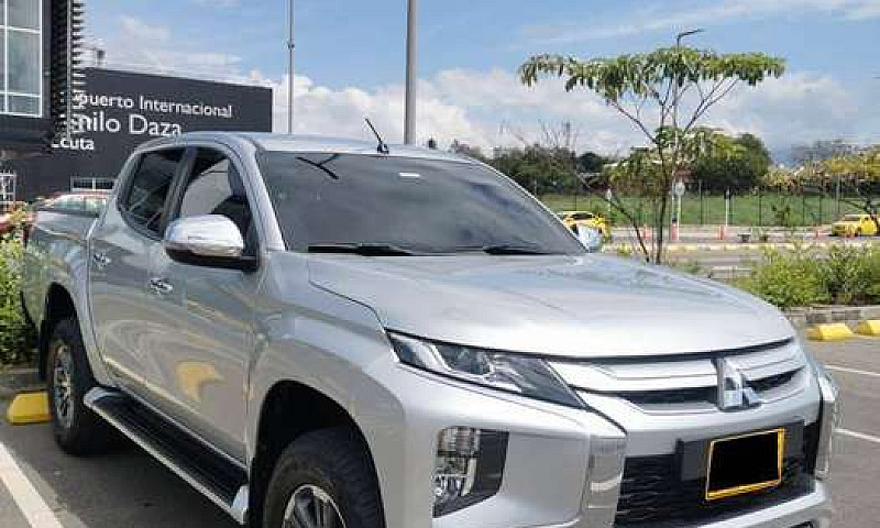 Mitsubishi L200 Trit...