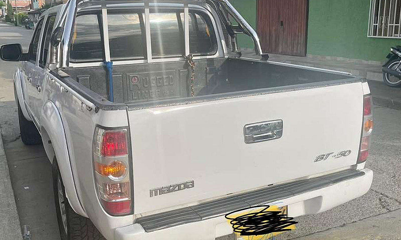 Vendo Mazda Bt50...