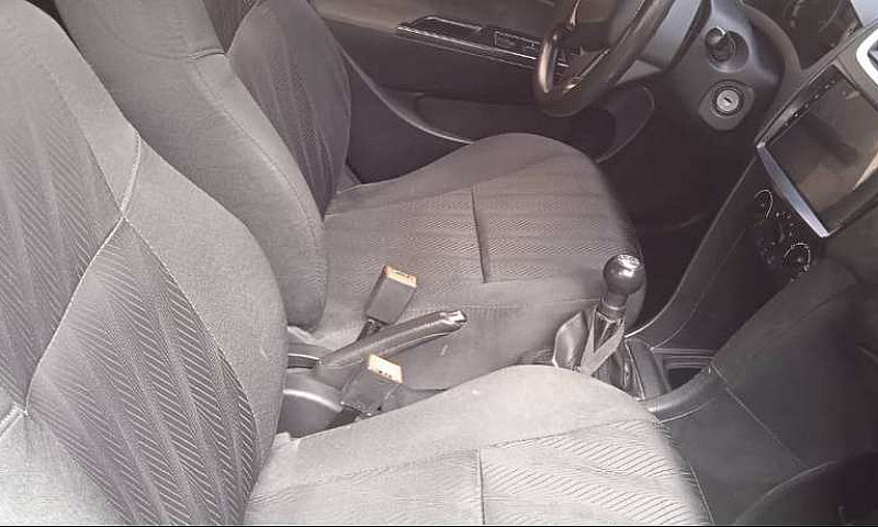 Suzuki Swif Modelo 2...