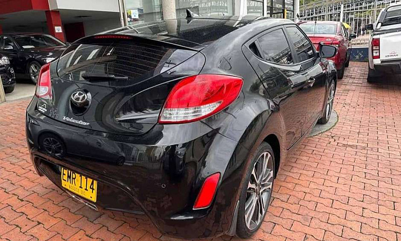 Hyundai Veloster 1.6...