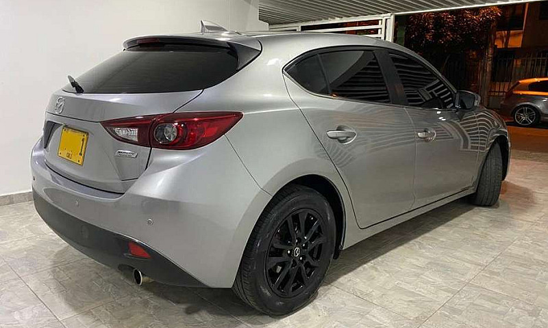 Mazda 3 Touring Auto...