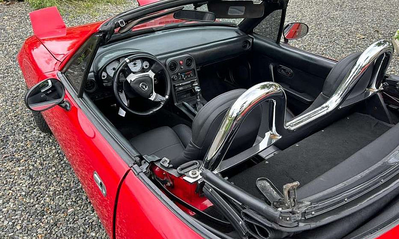 Vendo Mazda Miata 19...