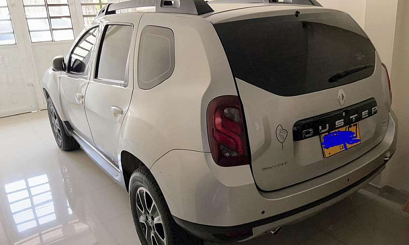 Camioneta Duster 2.0...