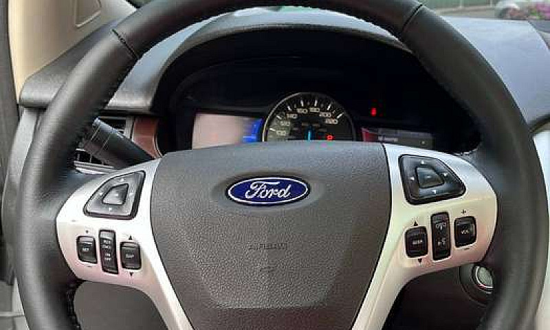 Ford Edge Limited F1...