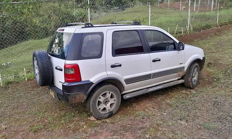 Vendo Ford 2006 En B...