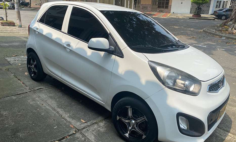 Vendo Kia Picanto Io...