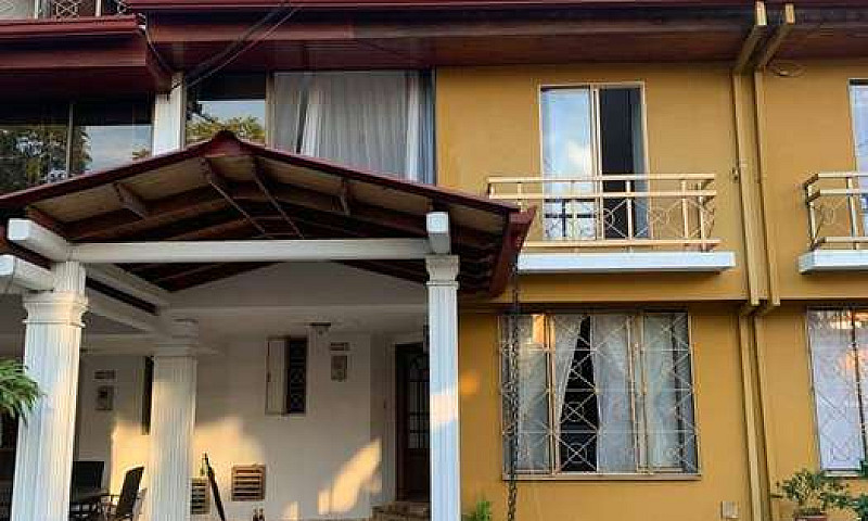 Casa En Venta Conjun...