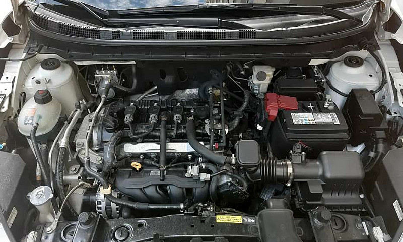 Nissan Kicks Exclusi...