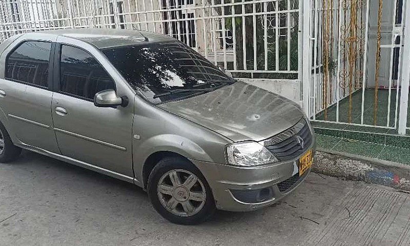 Renault  Logan Con D...