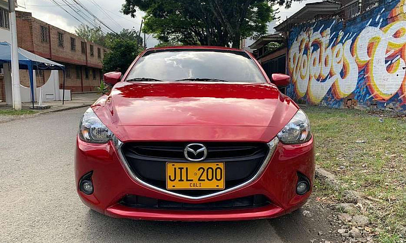 Mazda 2 Touring 2017...