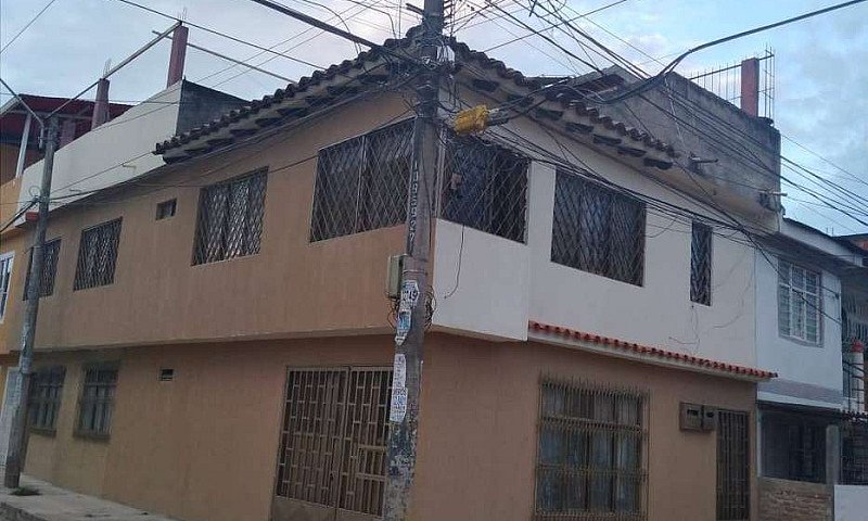 Vendo Hermosa Casa E...