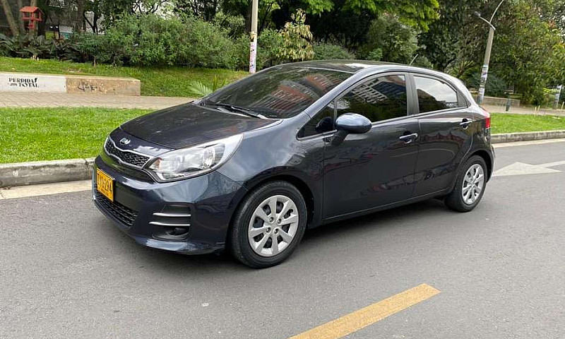 Kia Rio Specie R 201...