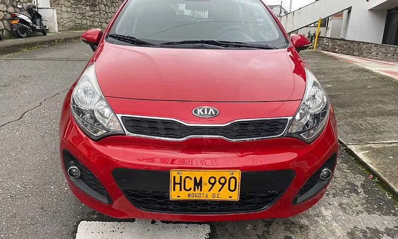Vendo Kia Rio Space ...