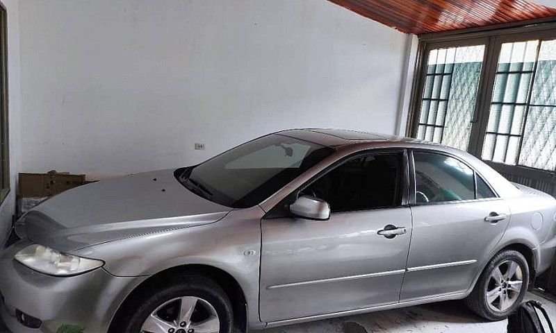 Mazda 6 Modelo 2006...