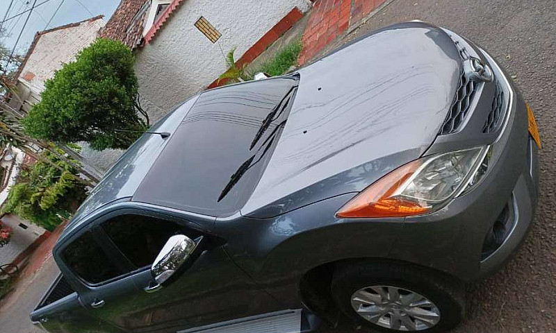 Mazda Bt50 2014 Dies...